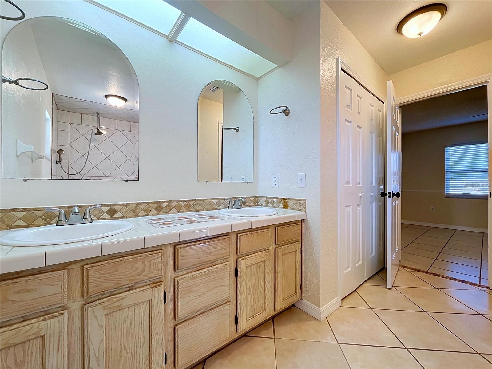 840 ARIETTA CIR
