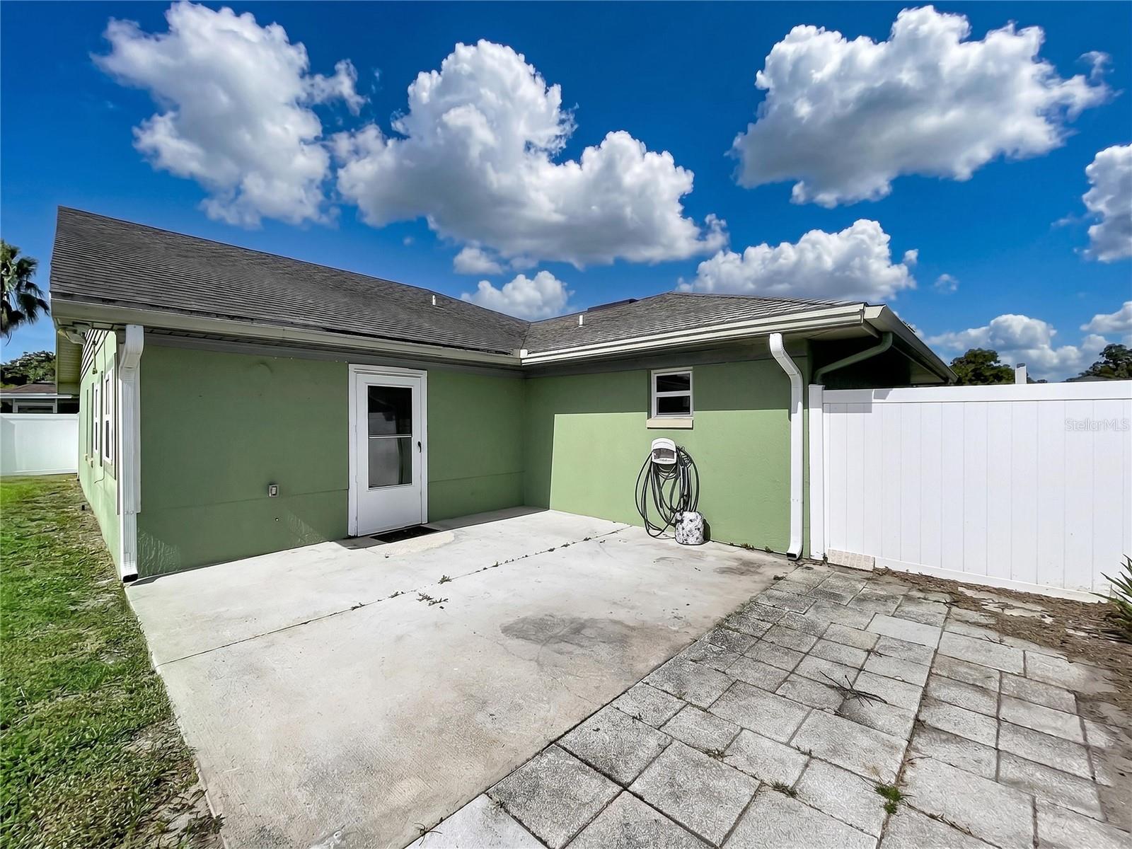 840 ARIETTA CIR