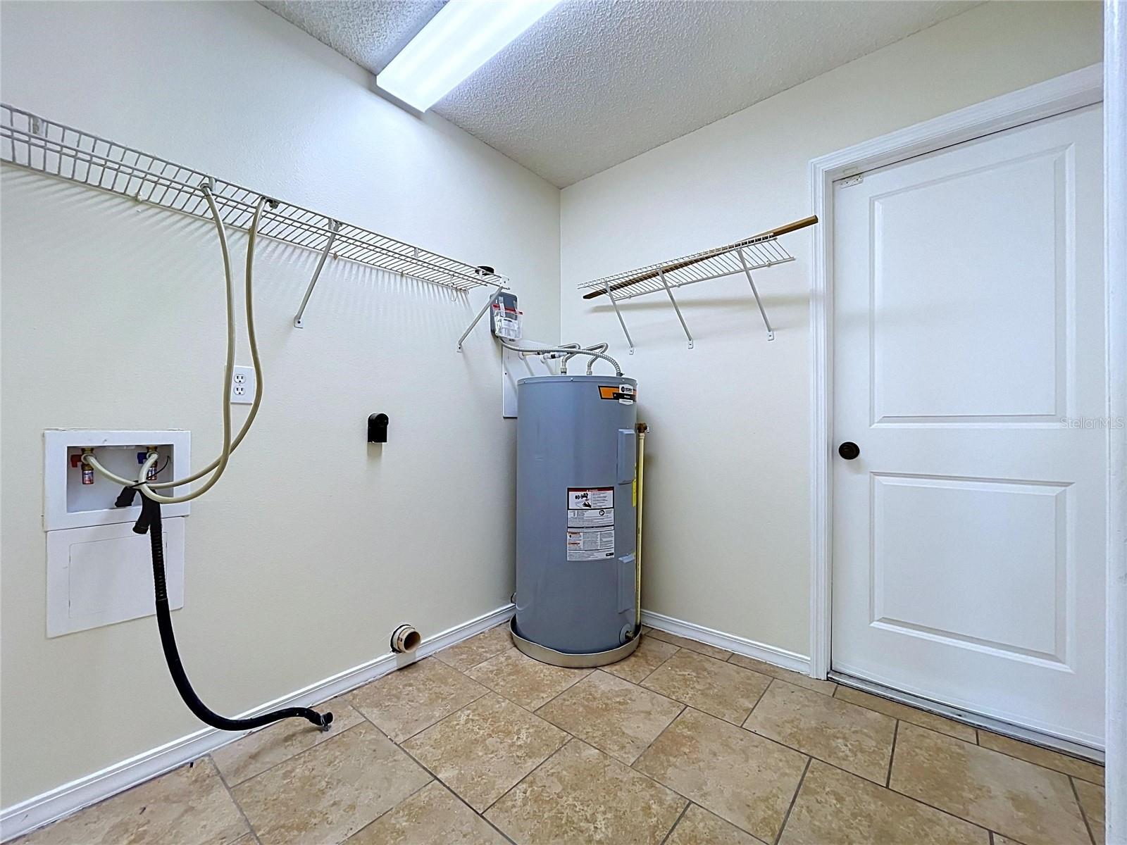 840 ARIETTA CIR