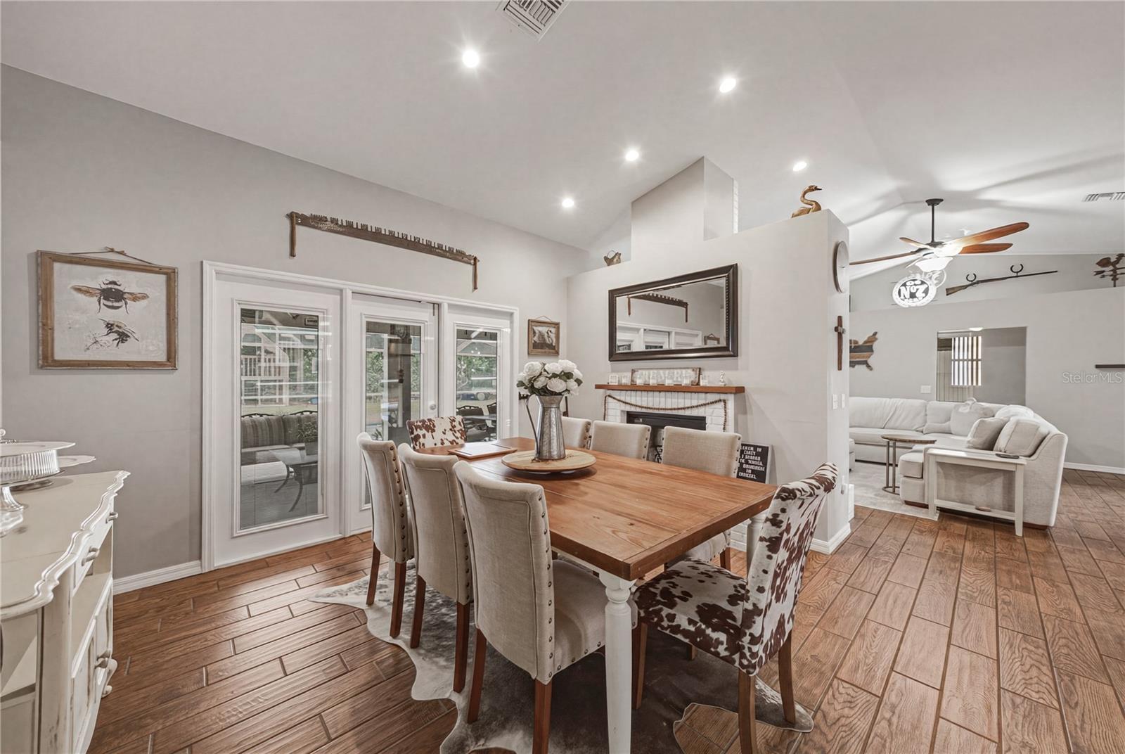 162 OLD NICHOLS CIR