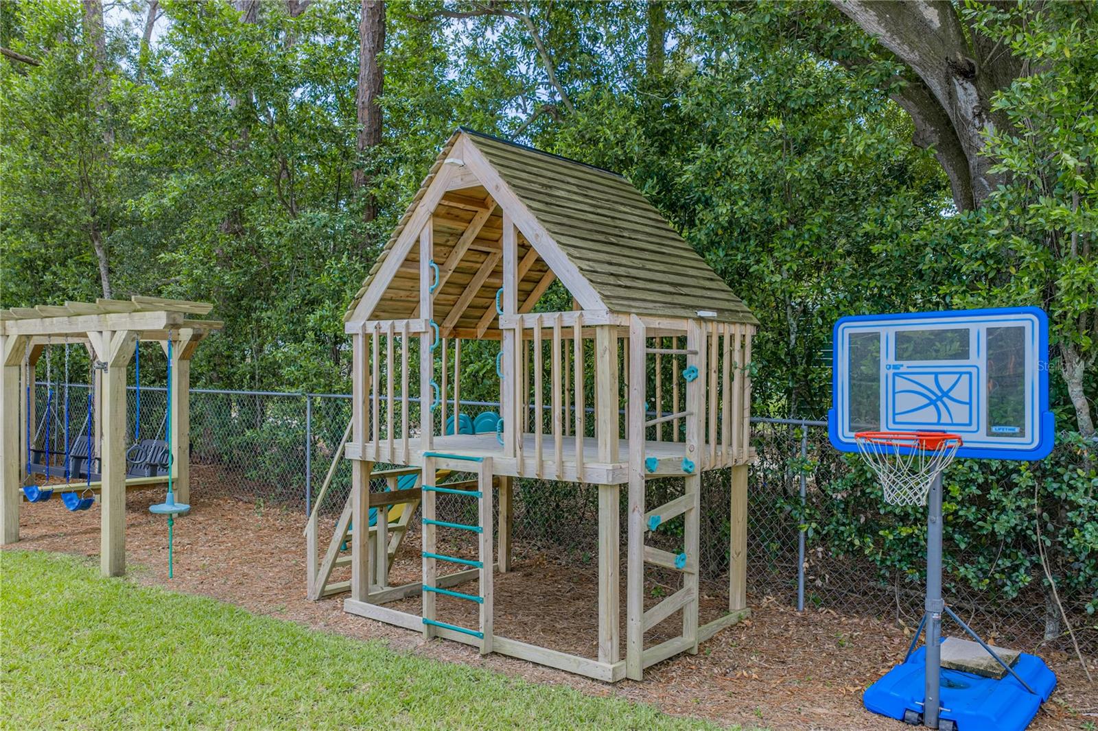 162 OLD NICHOLS CIR