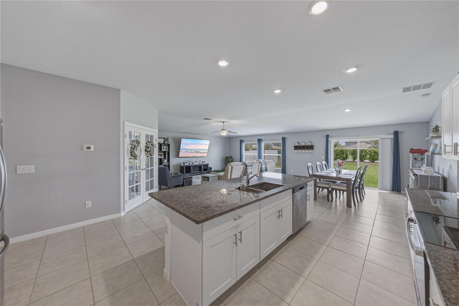 2922 FLYING BLACKBIRD RD