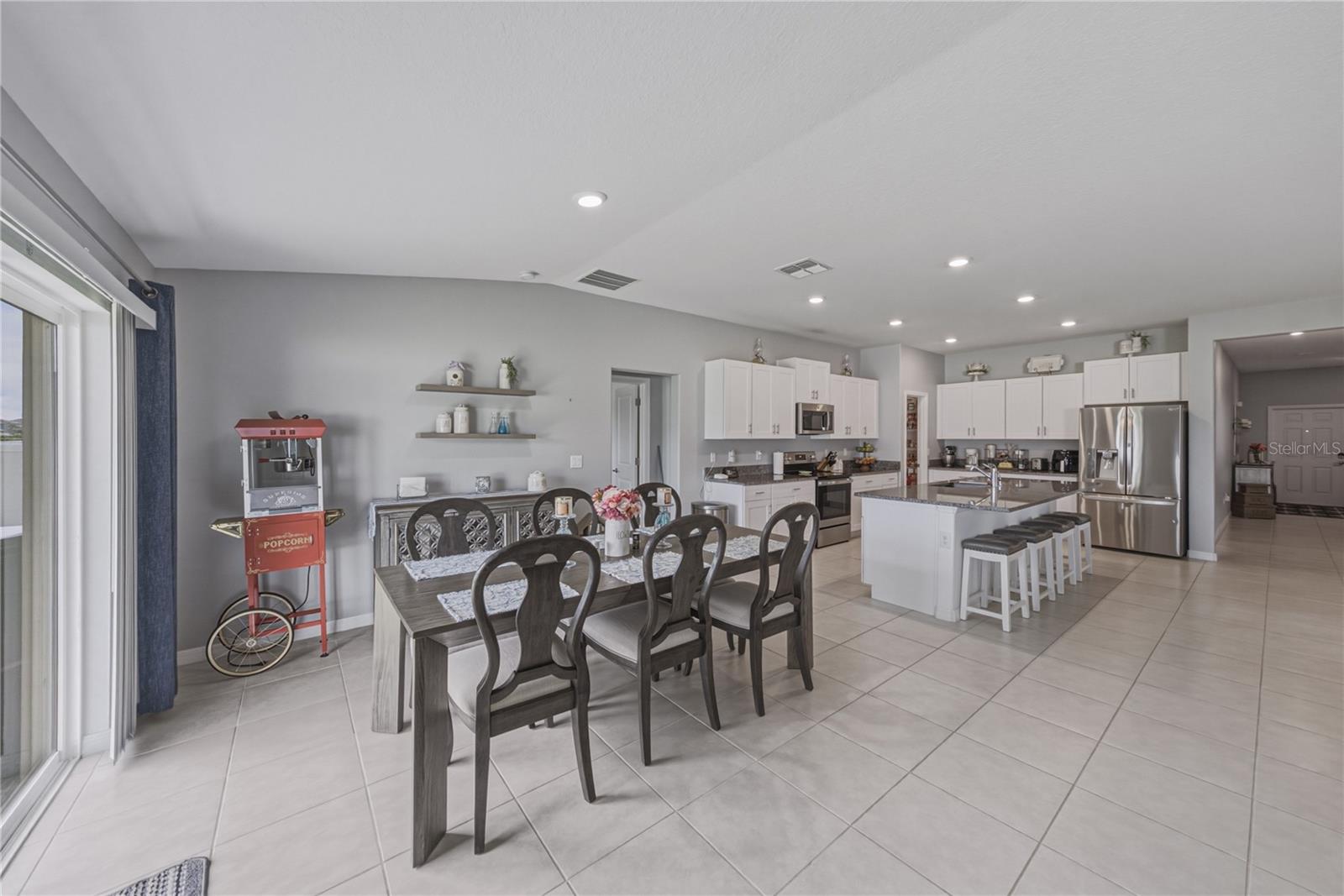 2922 FLYING BLACKBIRD RD