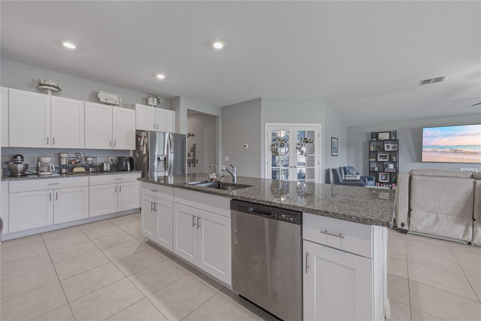 2922 FLYING BLACKBIRD RD