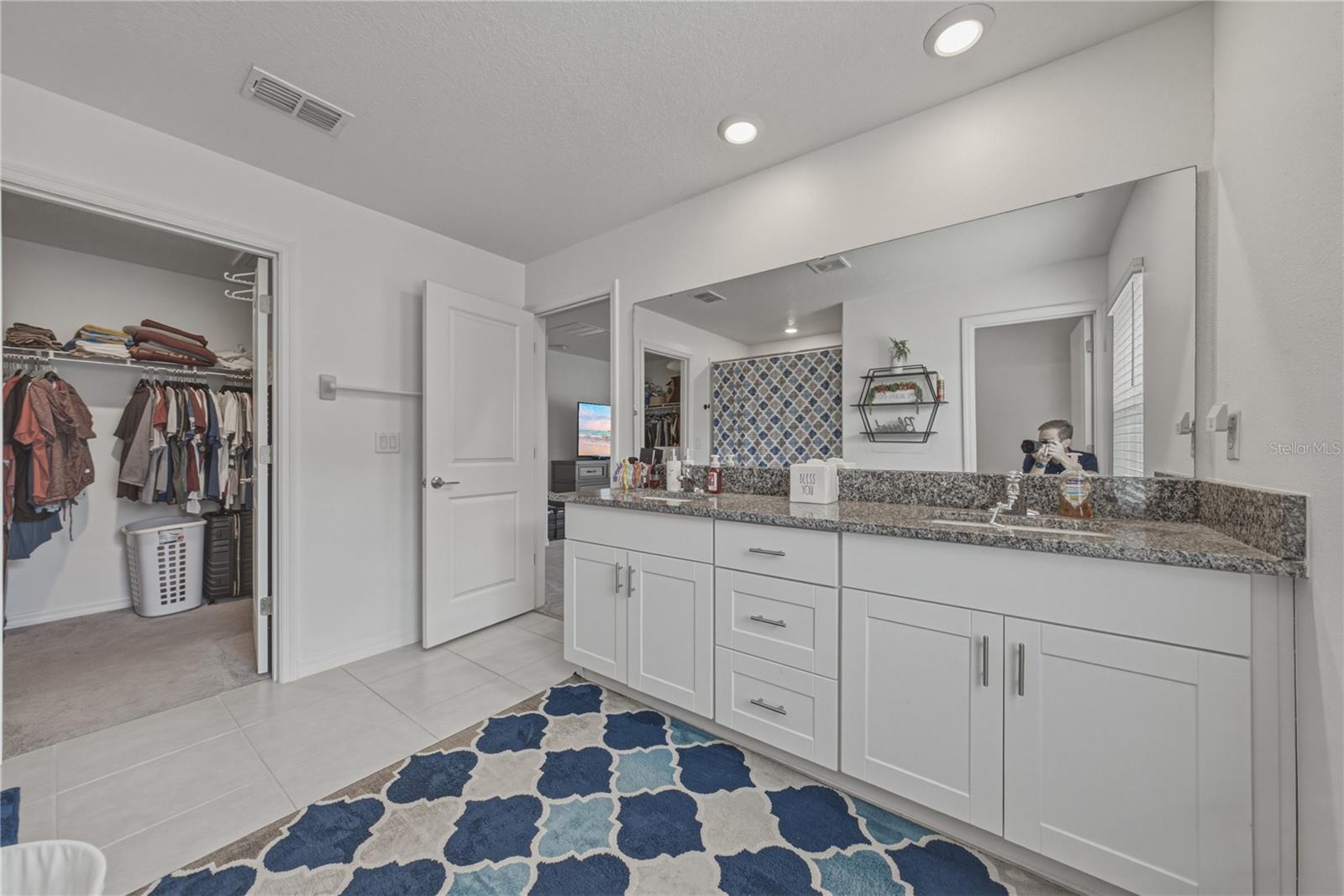 2922 FLYING BLACKBIRD RD