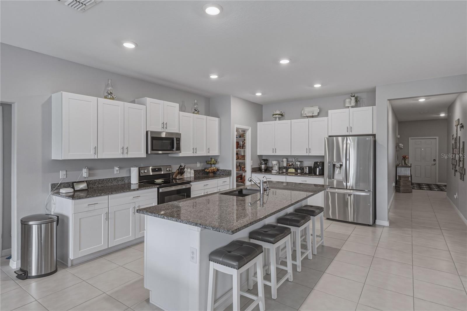 2922 FLYING BLACKBIRD RD