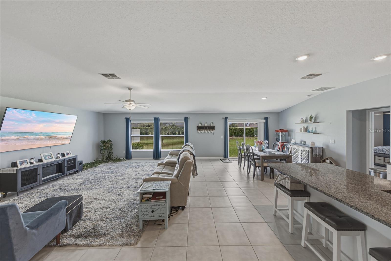 2922 FLYING BLACKBIRD RD