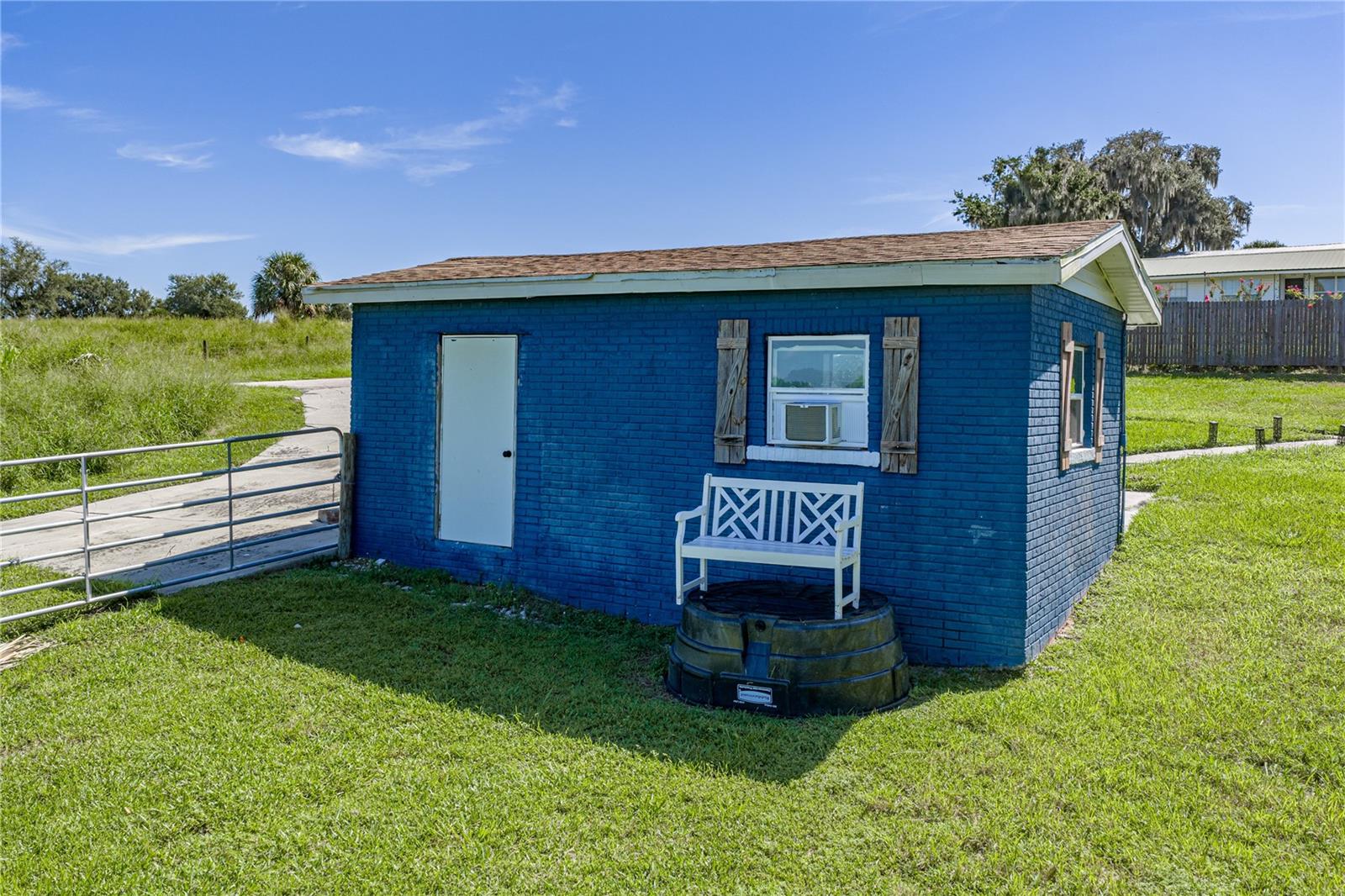 2120 HURLEY DR