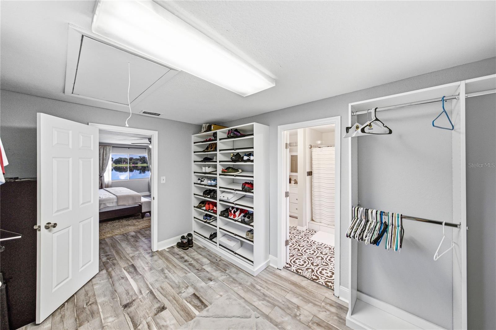 2120 HURLEY DR