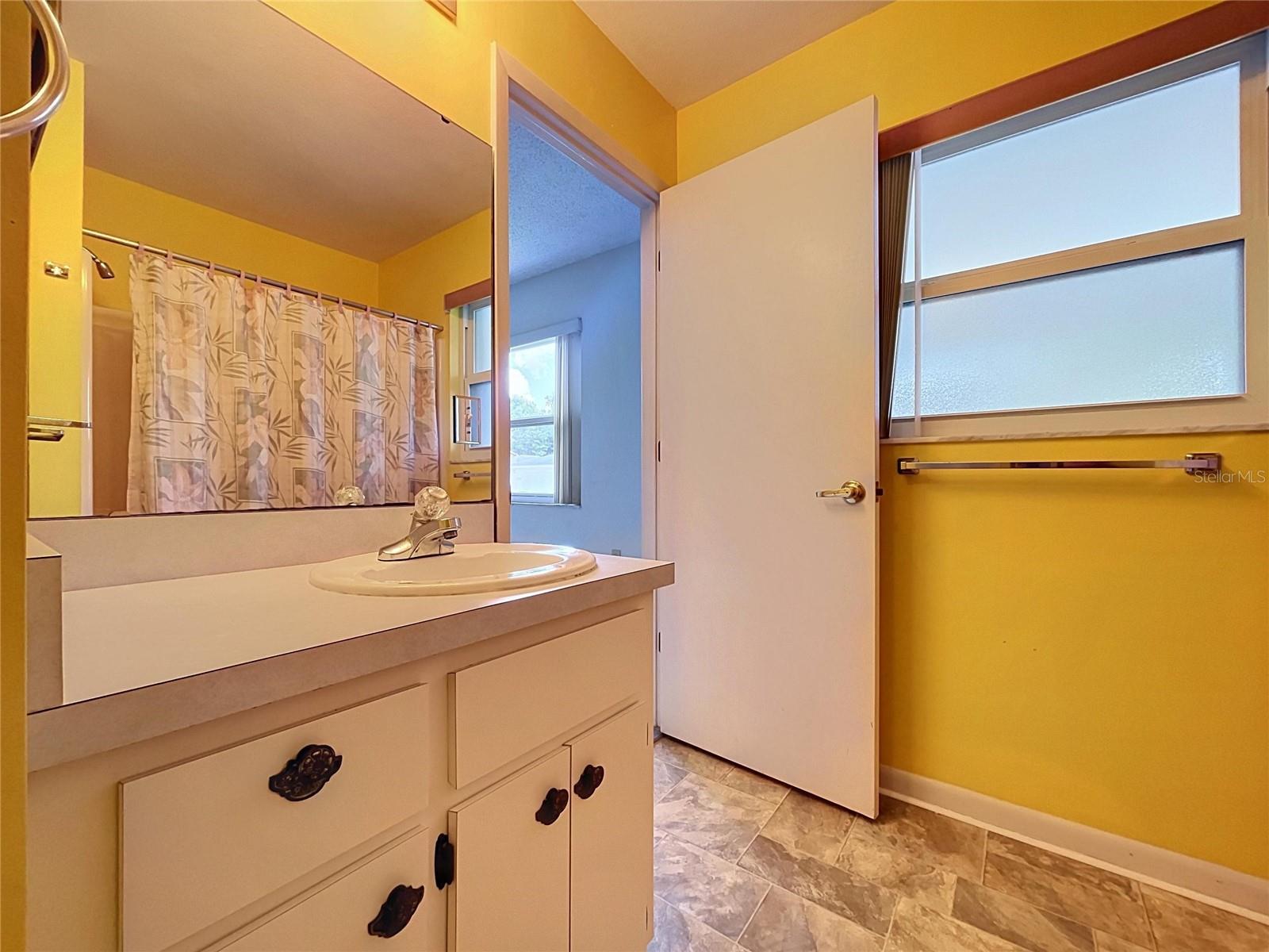4983 PLEASANT HOLLOW TRL
