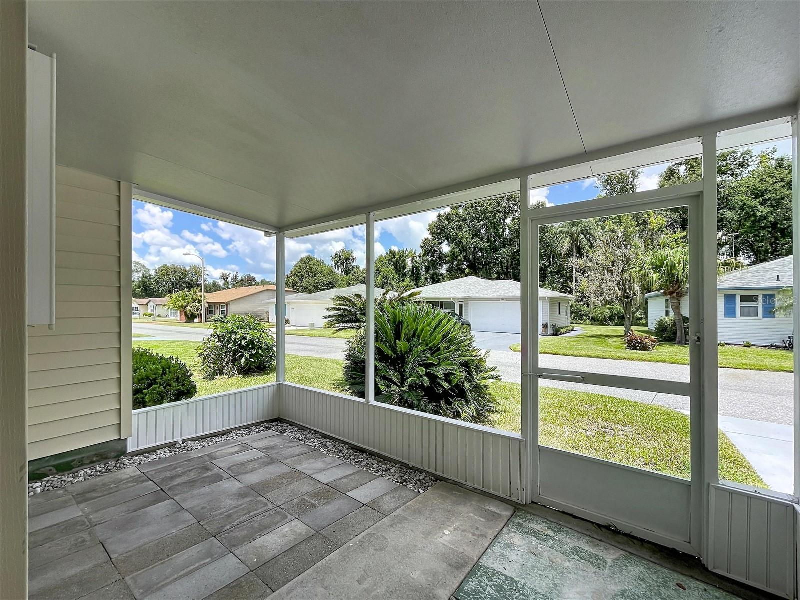 4983 PLEASANT HOLLOW TRL