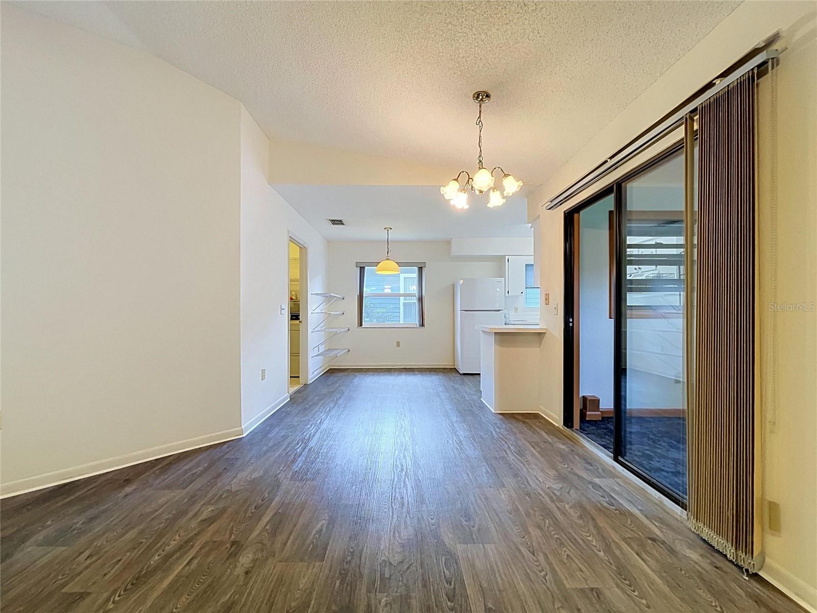 4983 PLEASANT HOLLOW TRL