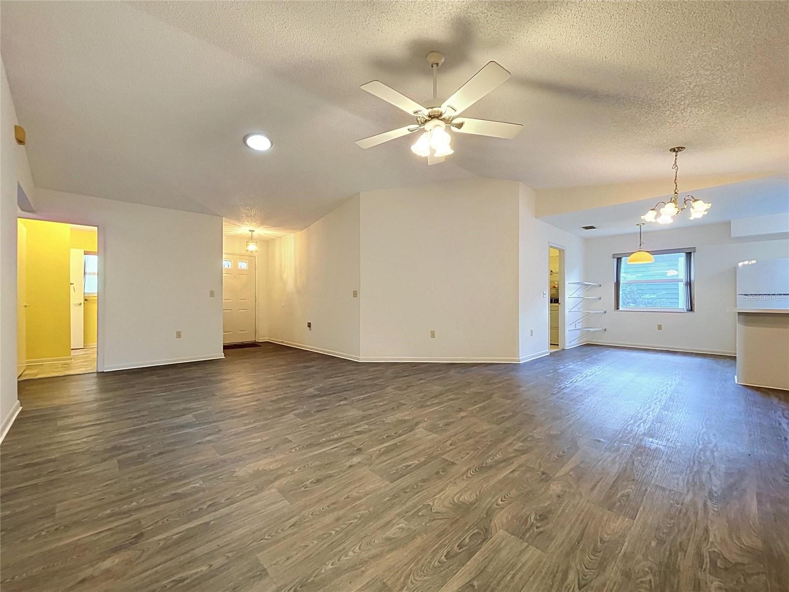 4983 PLEASANT HOLLOW TRL