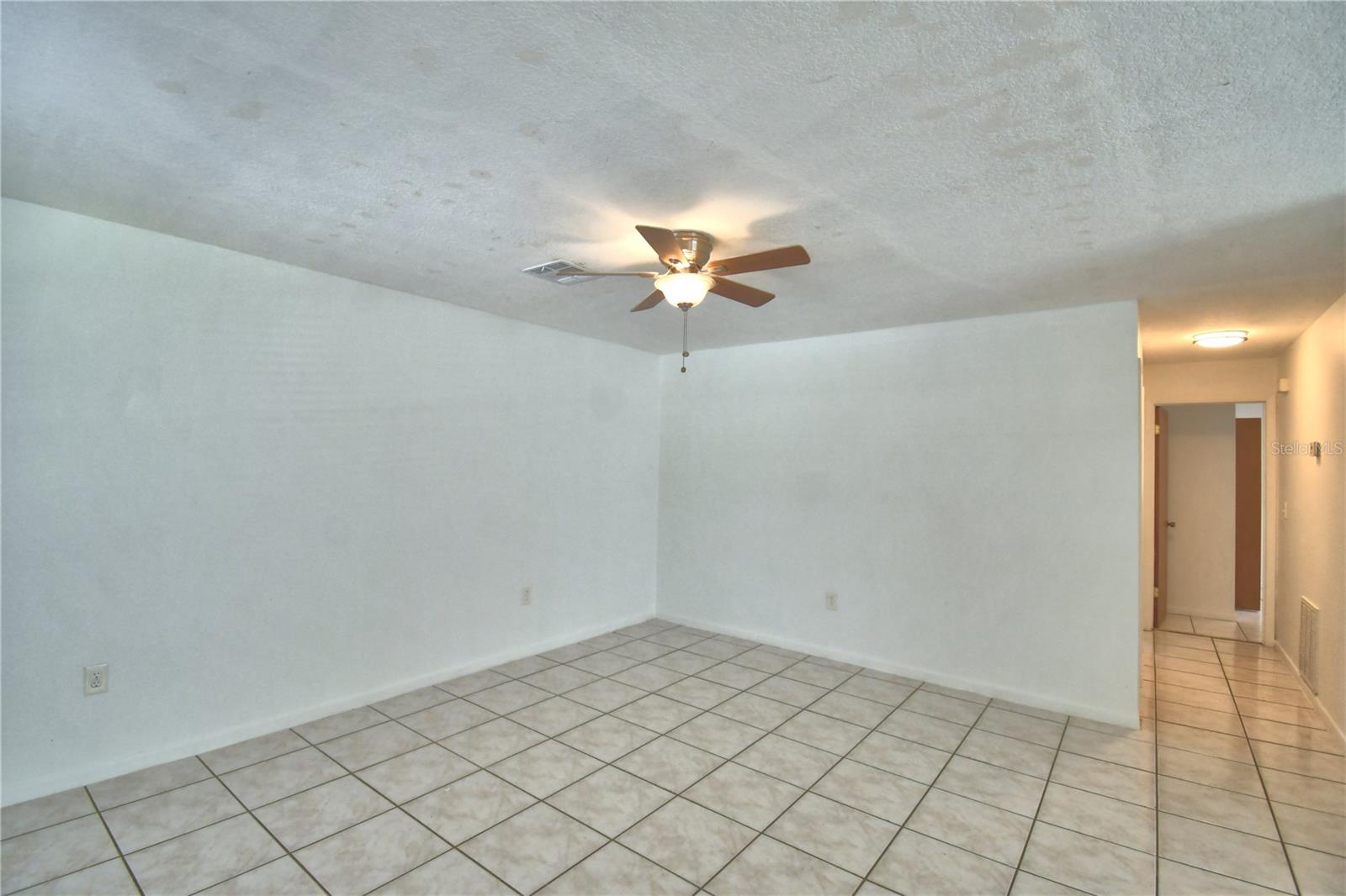 914 GRAPE AVE