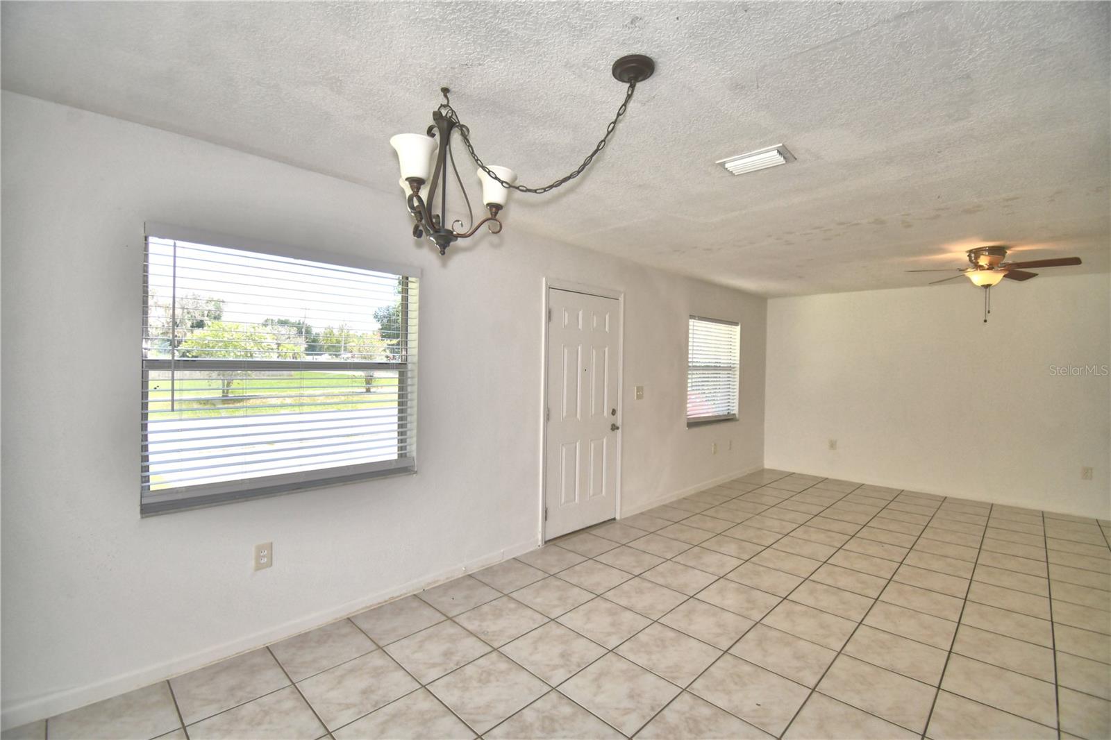 914 GRAPE AVE