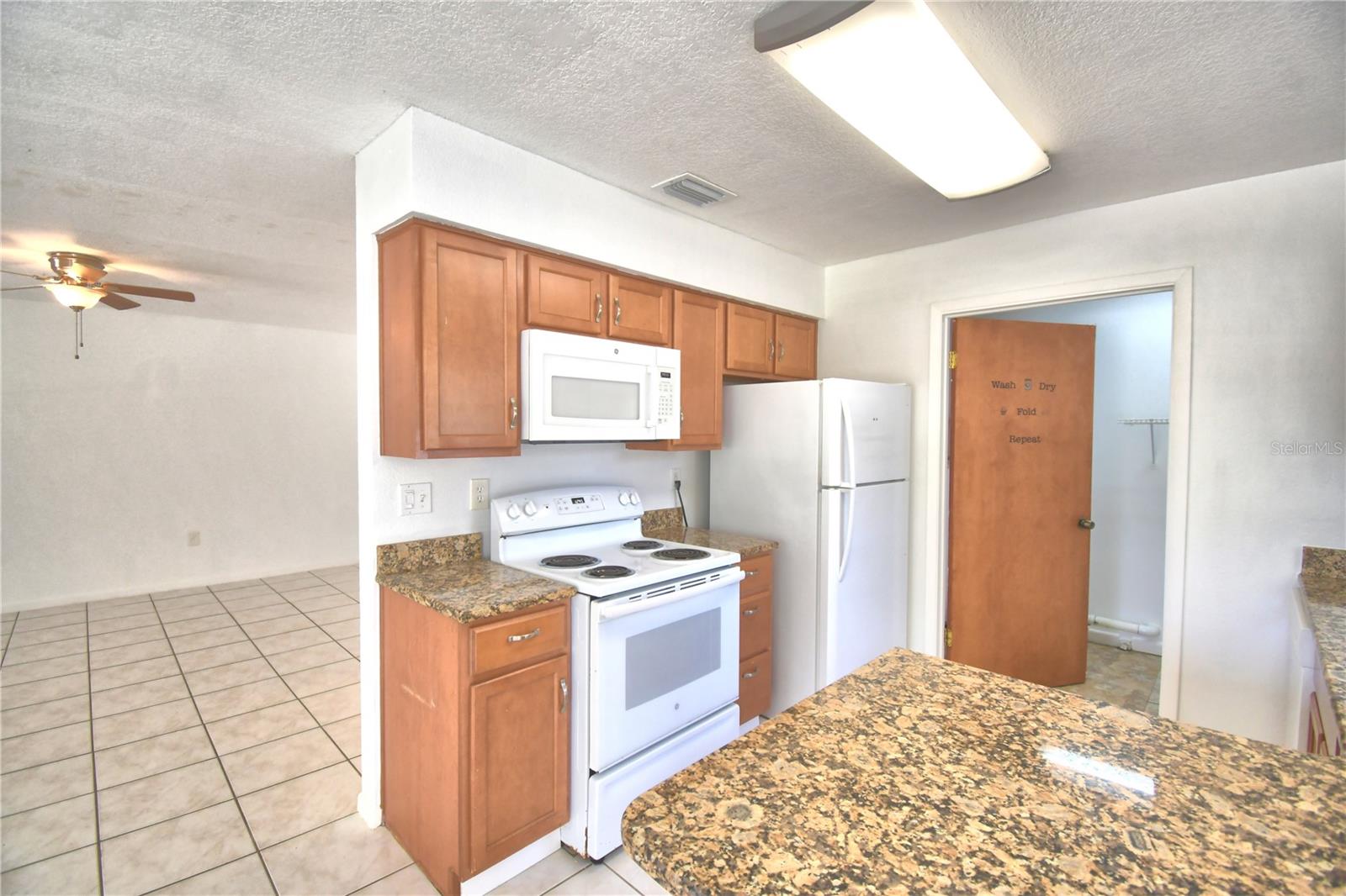 914 GRAPE AVE