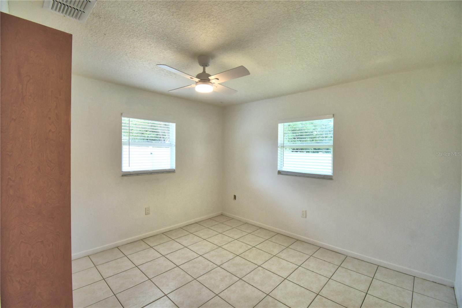 914 GRAPE AVE