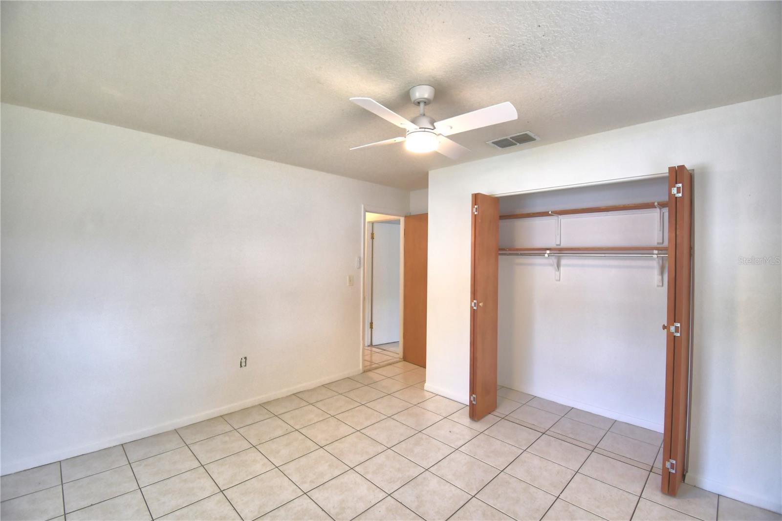 914 GRAPE AVE