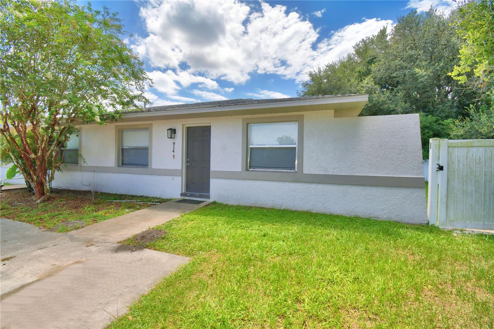 914 GRAPE AVE