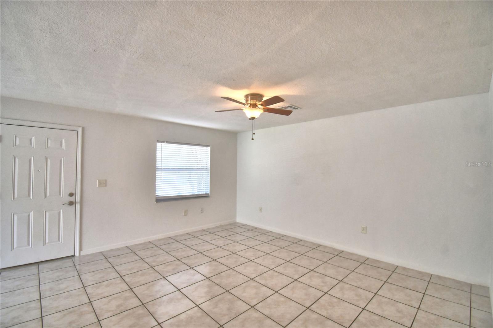 914 GRAPE AVE