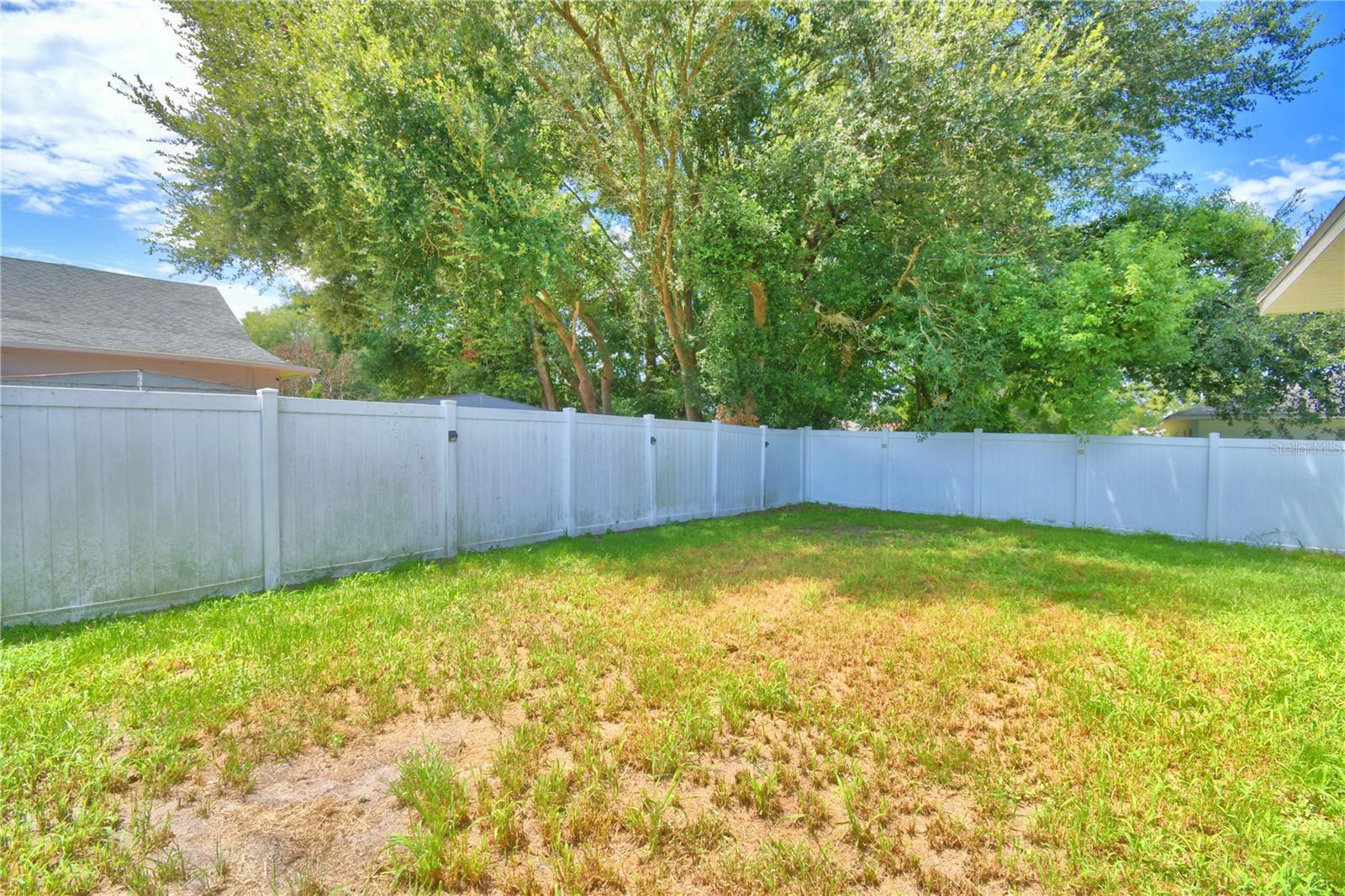 914 GRAPE AVE