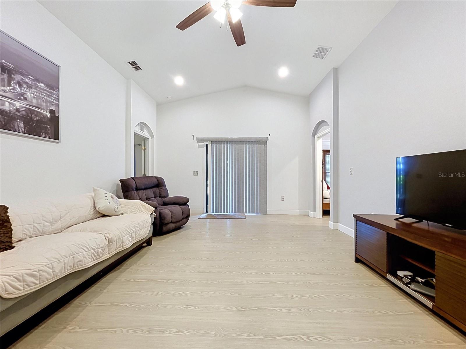 418 MAJESTIC GARDENS BLVD