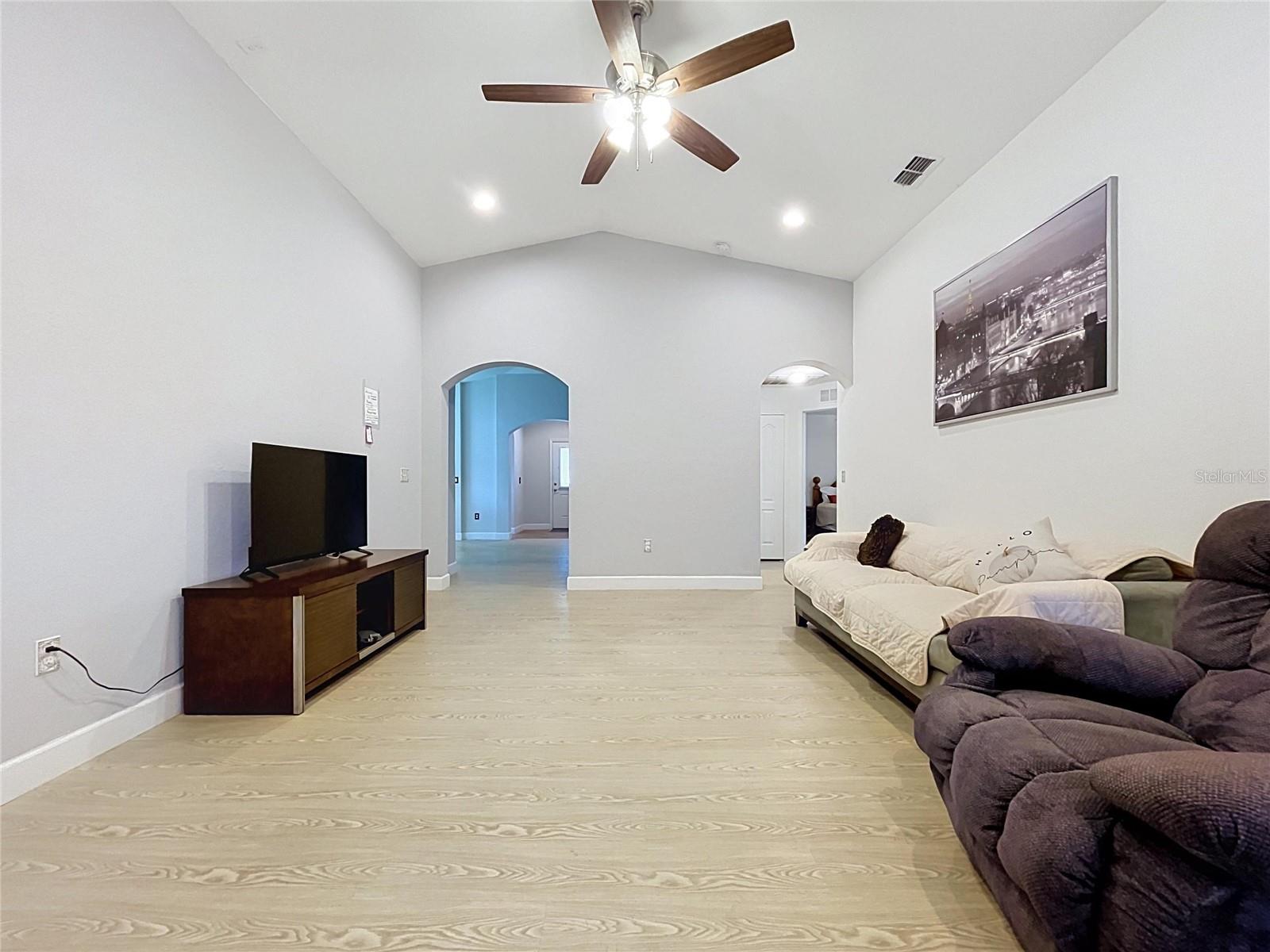 418 MAJESTIC GARDENS BLVD