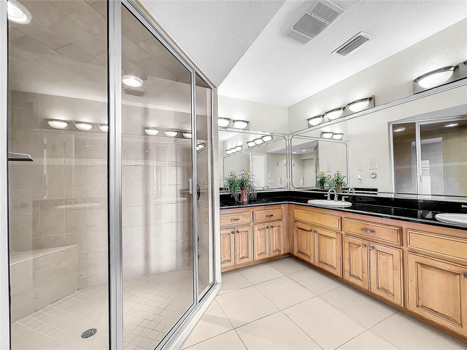 2 CASARENA CT