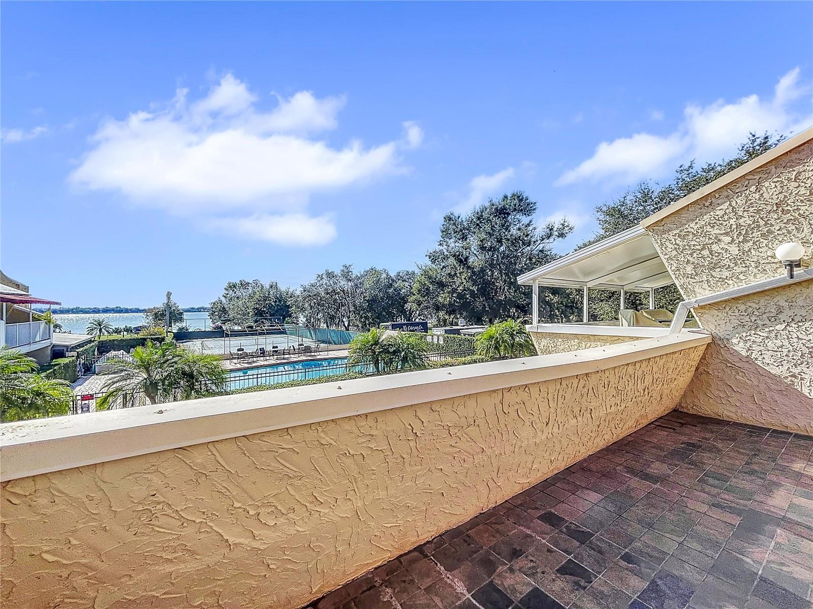 2 CASARENA CT