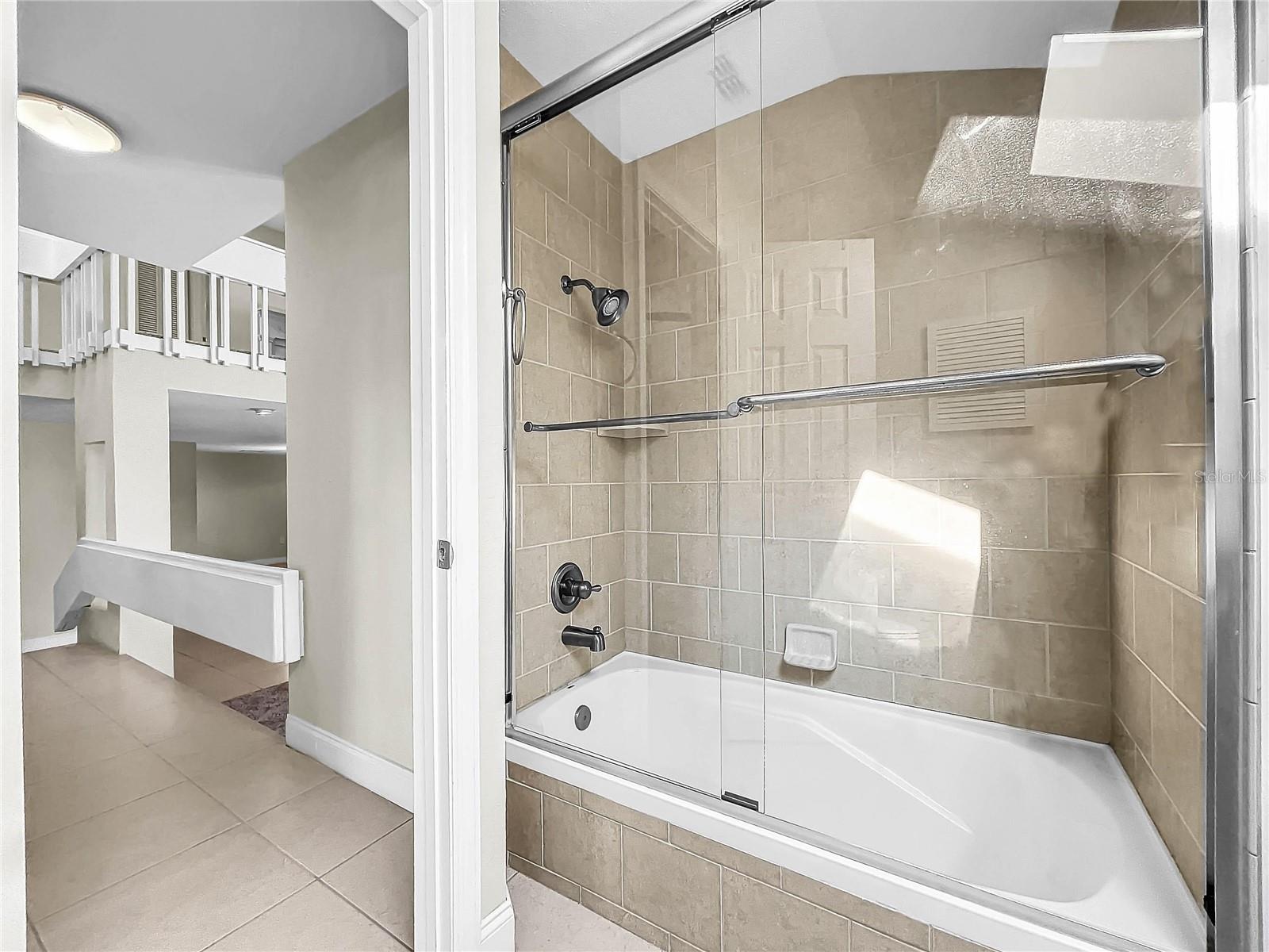 2 CASARENA CT