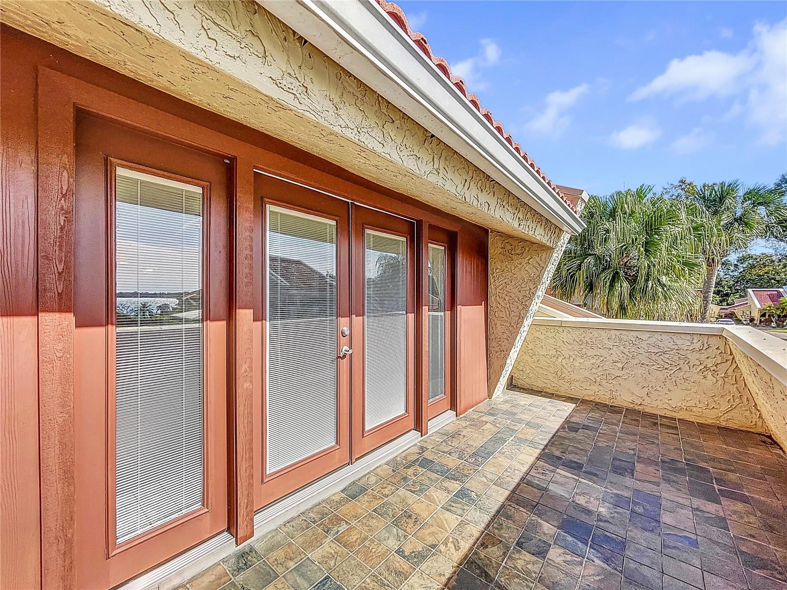2 CASARENA CT