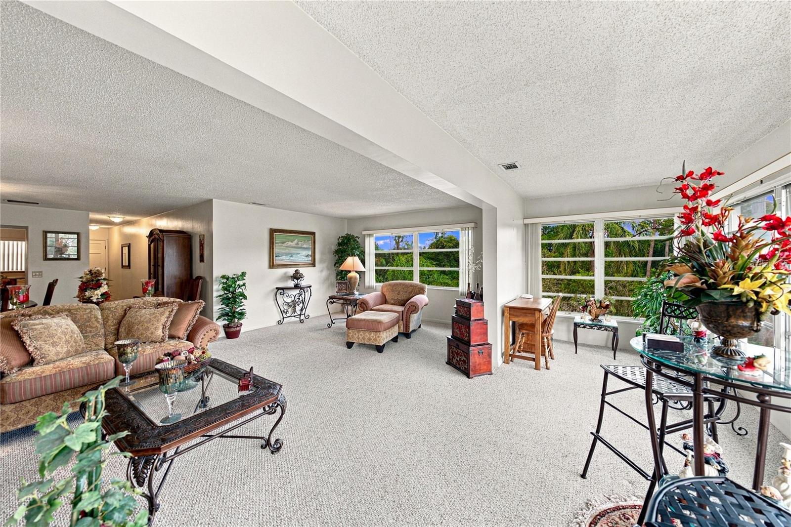 100 EL CAMINO DR #301