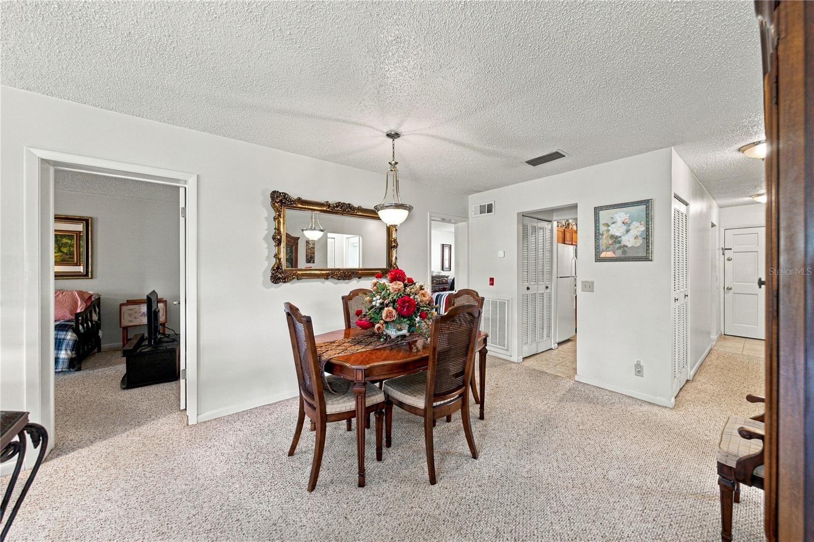 100 EL CAMINO DR #301