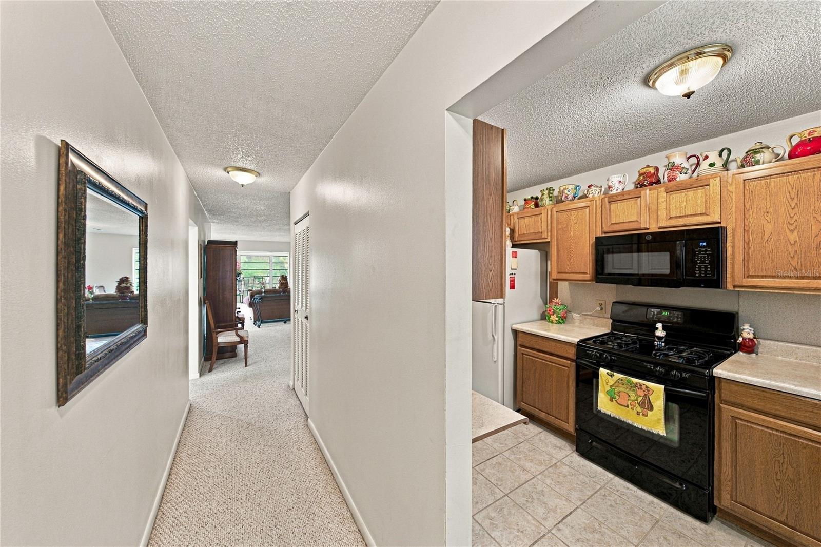 100 EL CAMINO DR #301