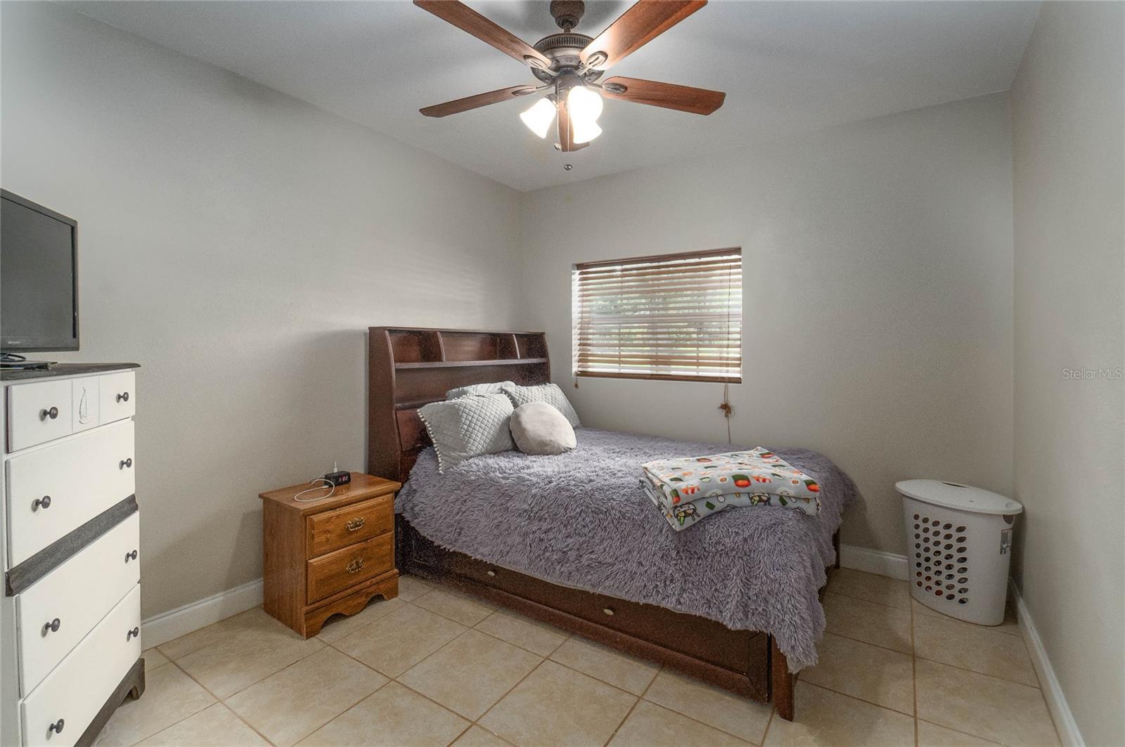 1119 S LAKESHORE BLVD