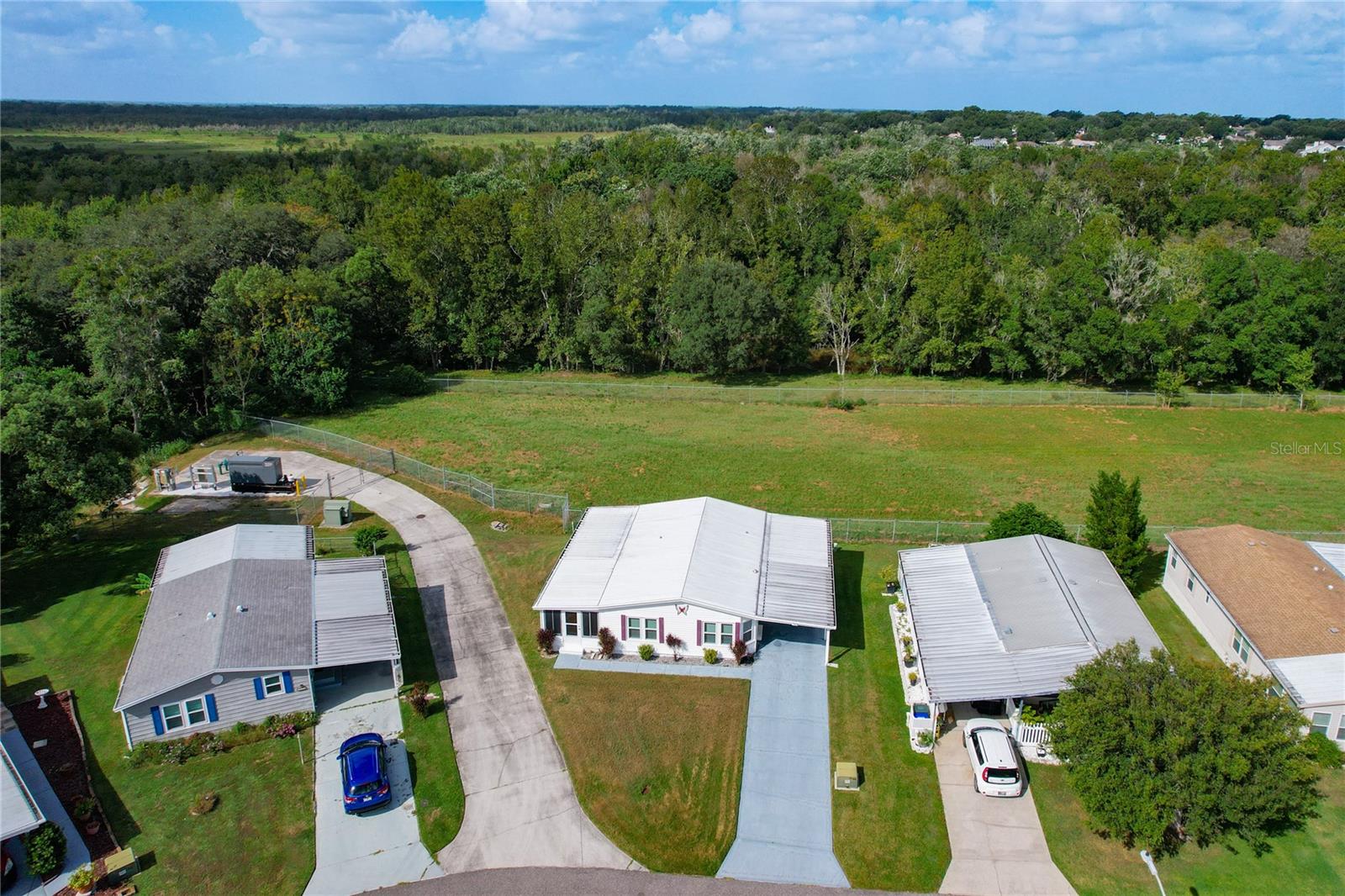 1762 SHERWOOD HILL DR