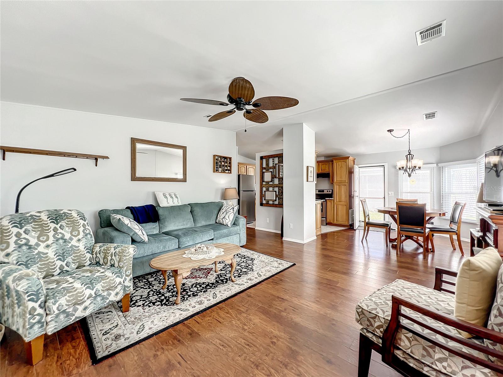 1762 SHERWOOD HILL DR