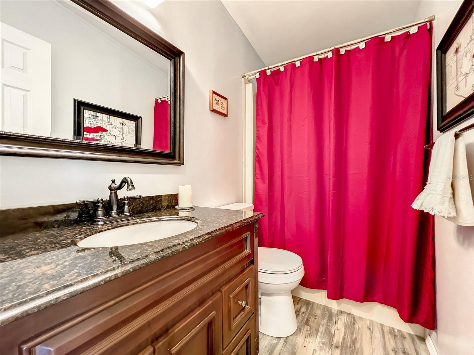 1762 SHERWOOD HILL DR