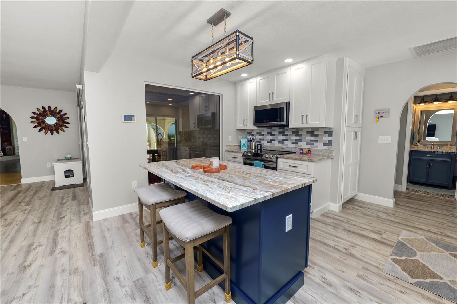5810 OAKMONT LN