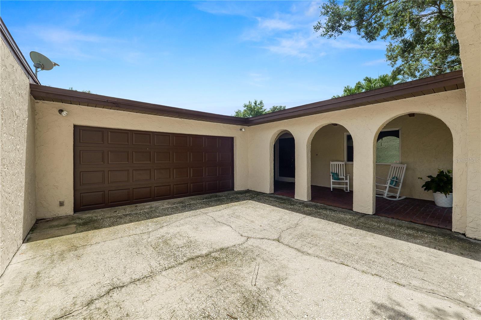 5810 OAKMONT LN