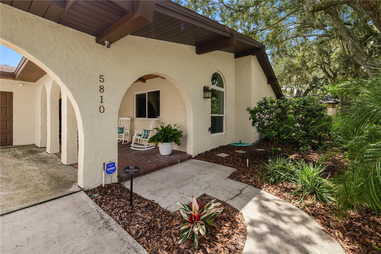 5810 OAKMONT LN