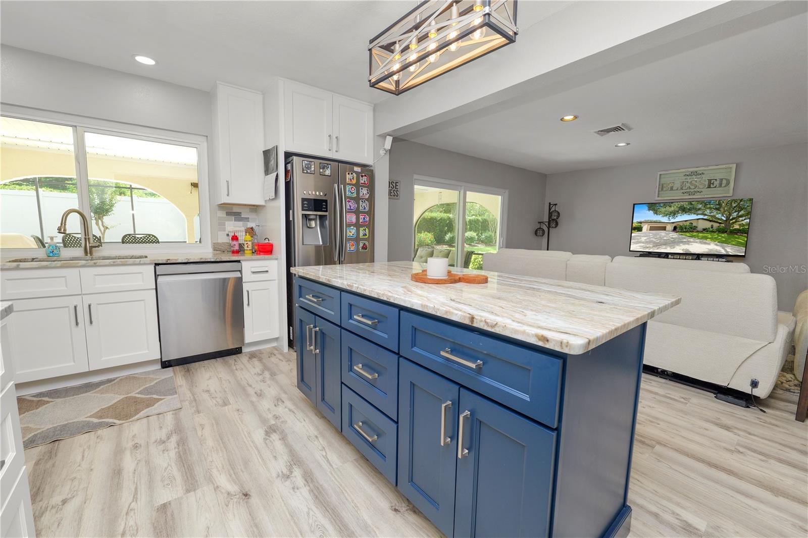 5810 OAKMONT LN