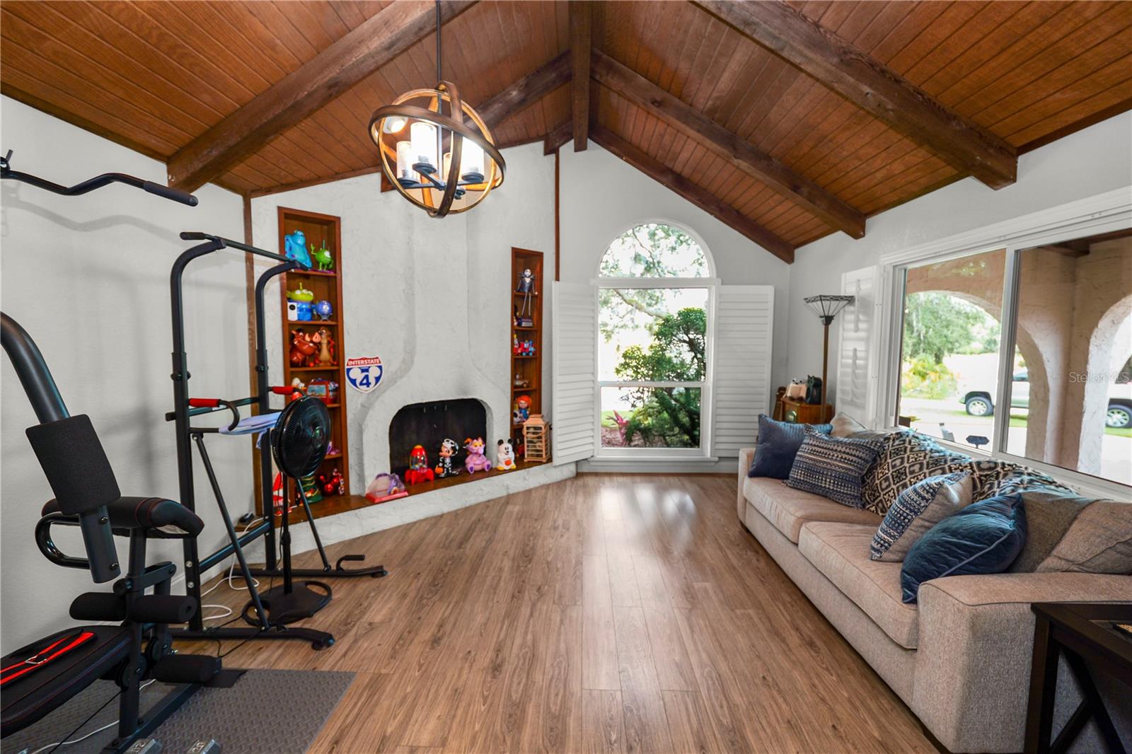 5810 OAKMONT LN
