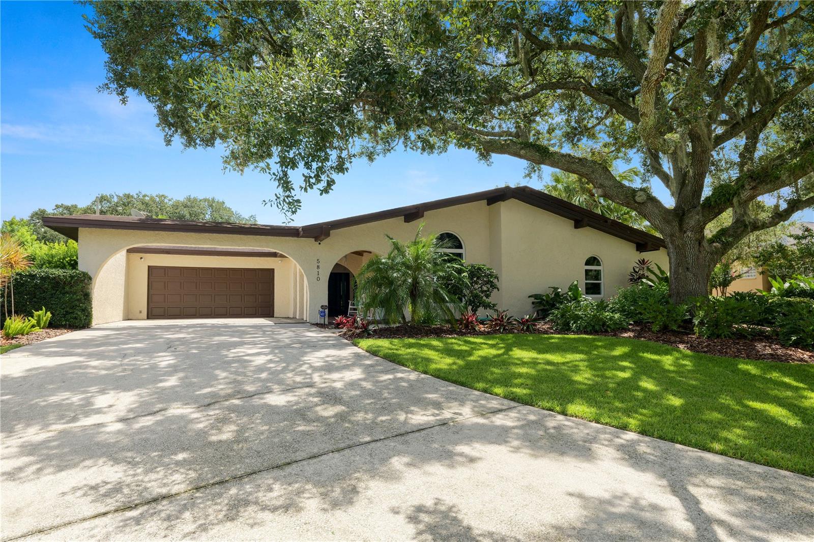 5810 OAKMONT LN