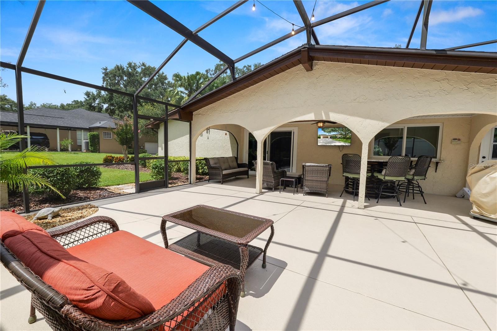 5810 OAKMONT LN
