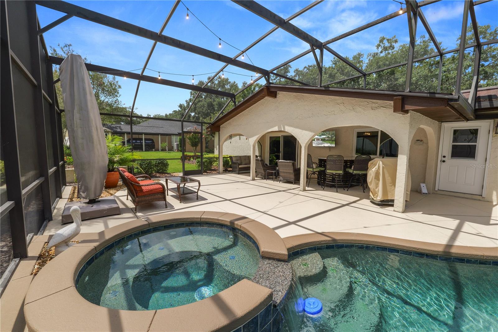 5810 OAKMONT LN