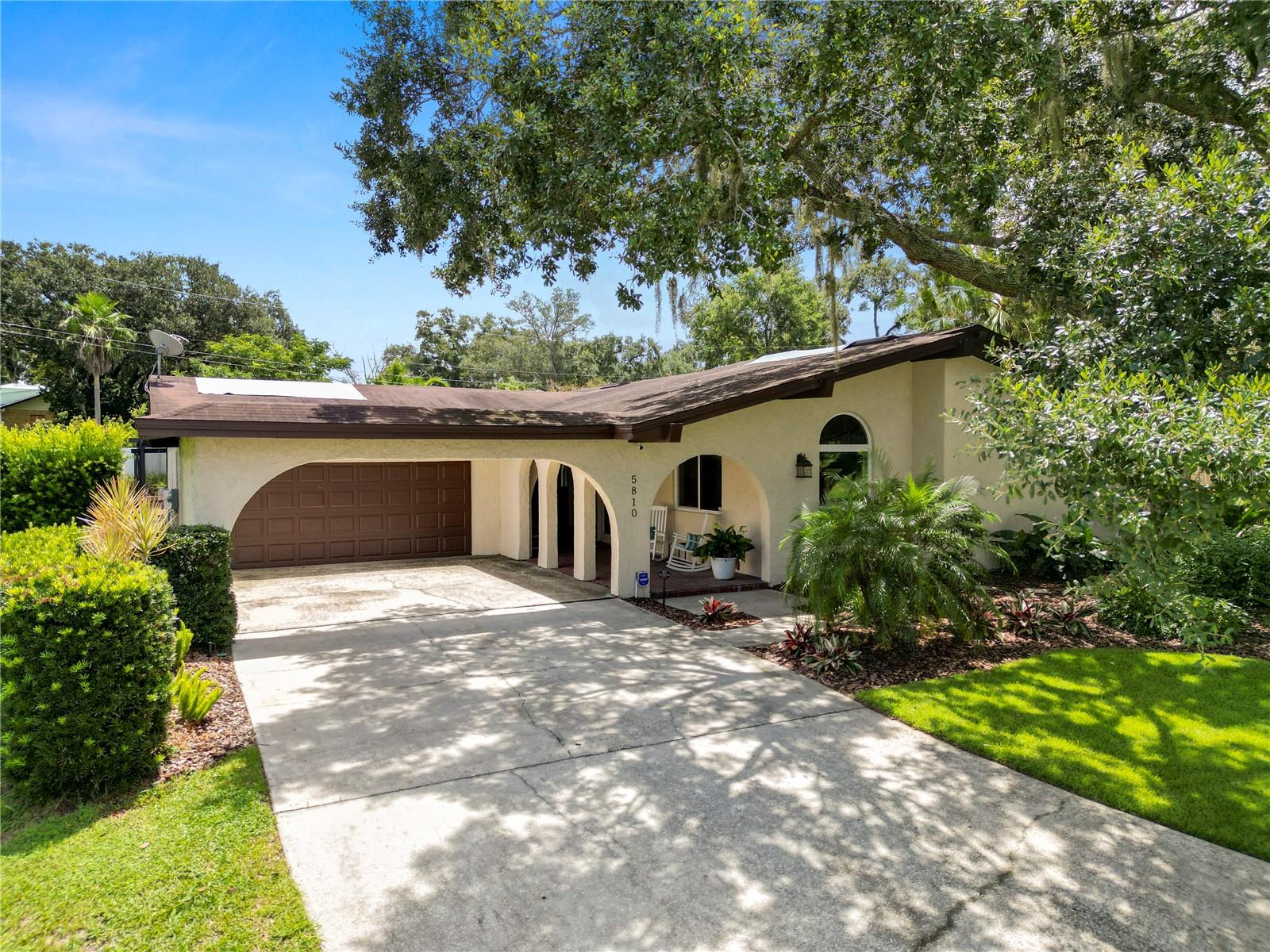 5810 OAKMONT LN