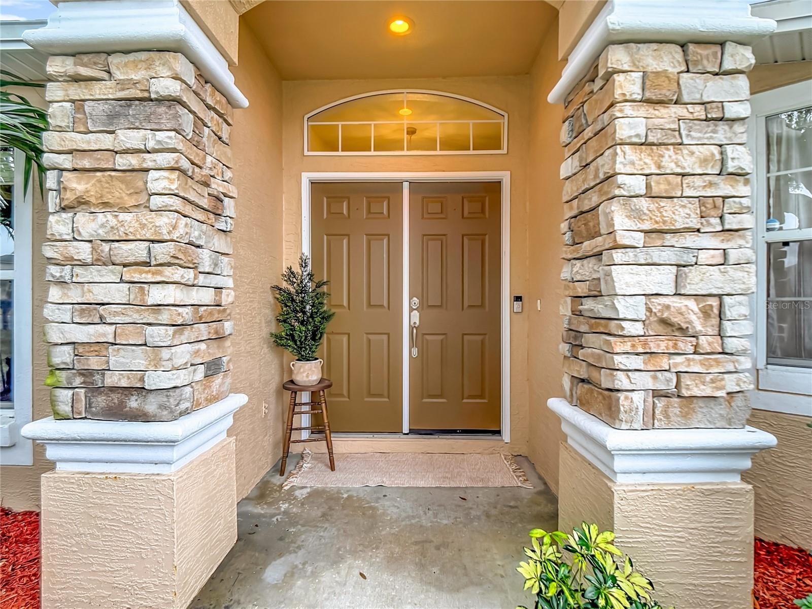 8195 WESTMONT TERRACE DR