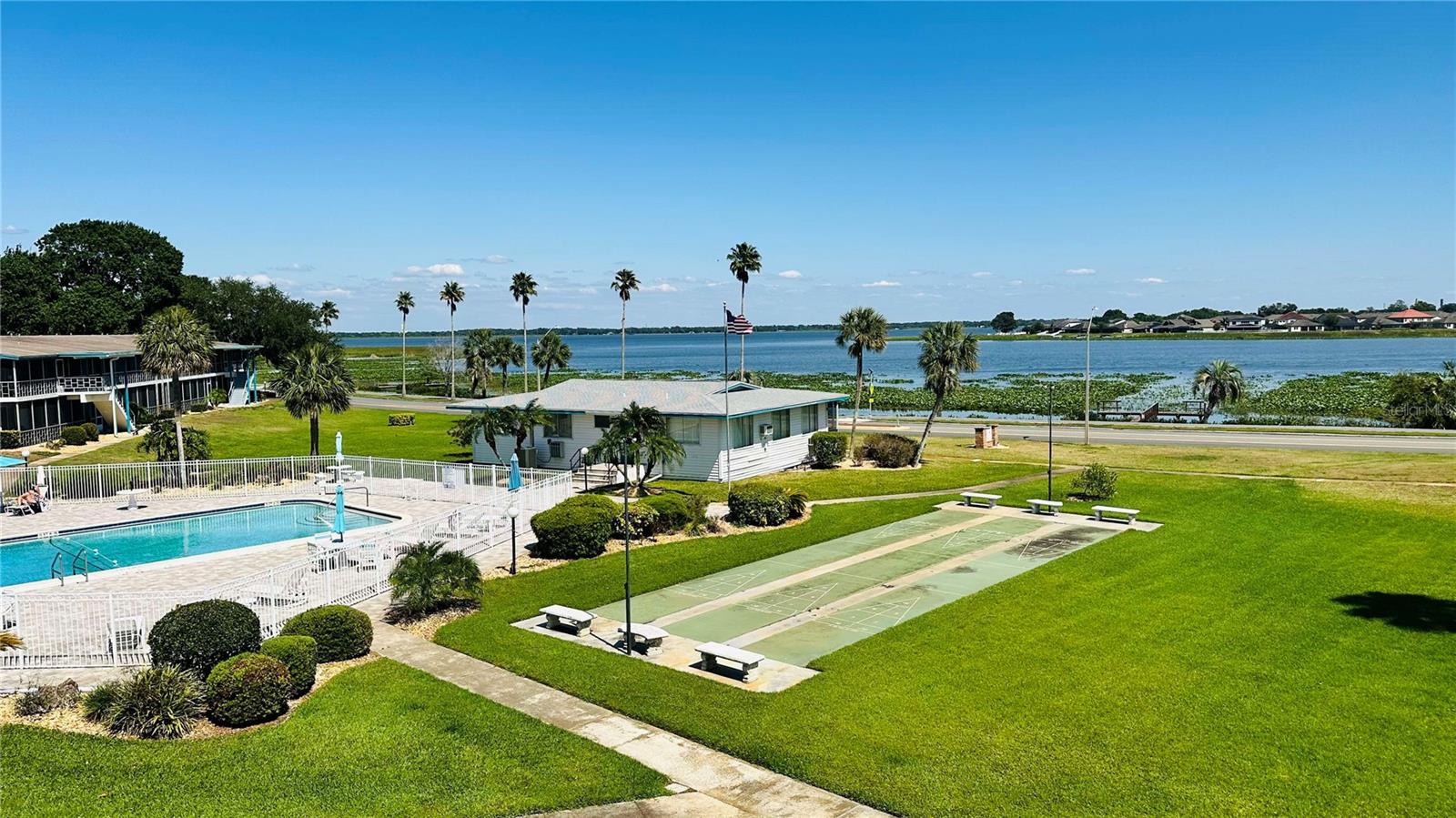 1600 W LAKE PARKER DR #C24