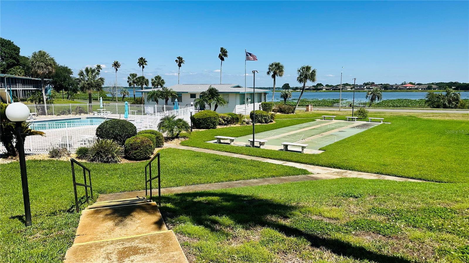 1600 W LAKE PARKER DR #C24